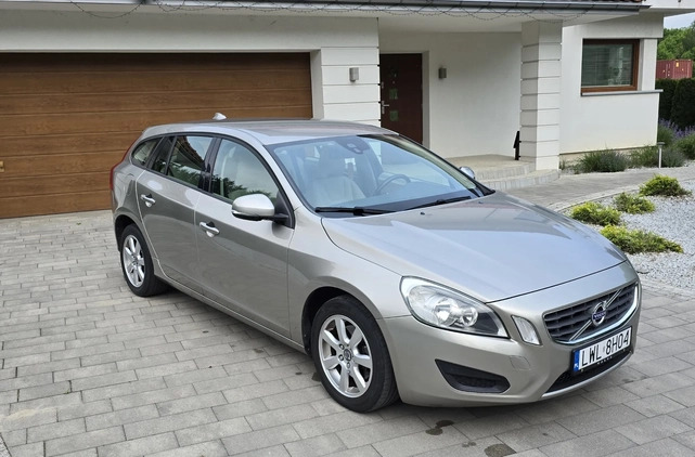 Volvo V60 cena 31900 przebieg: 201900, rok produkcji 2010 z Lublin małe 29